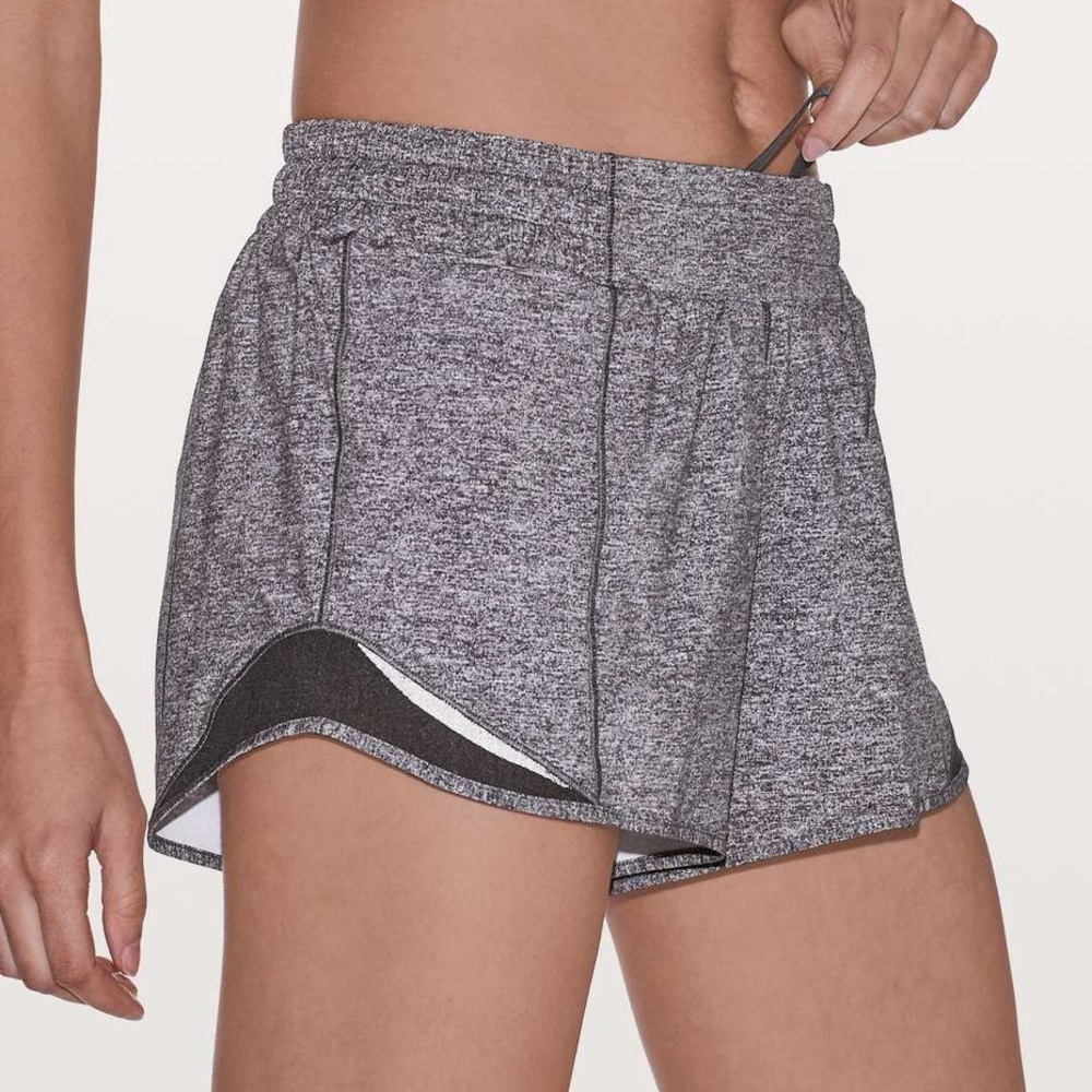 Lululemon Hotty Hot Short II *Tall 4" a - Heathered Black SZ 4